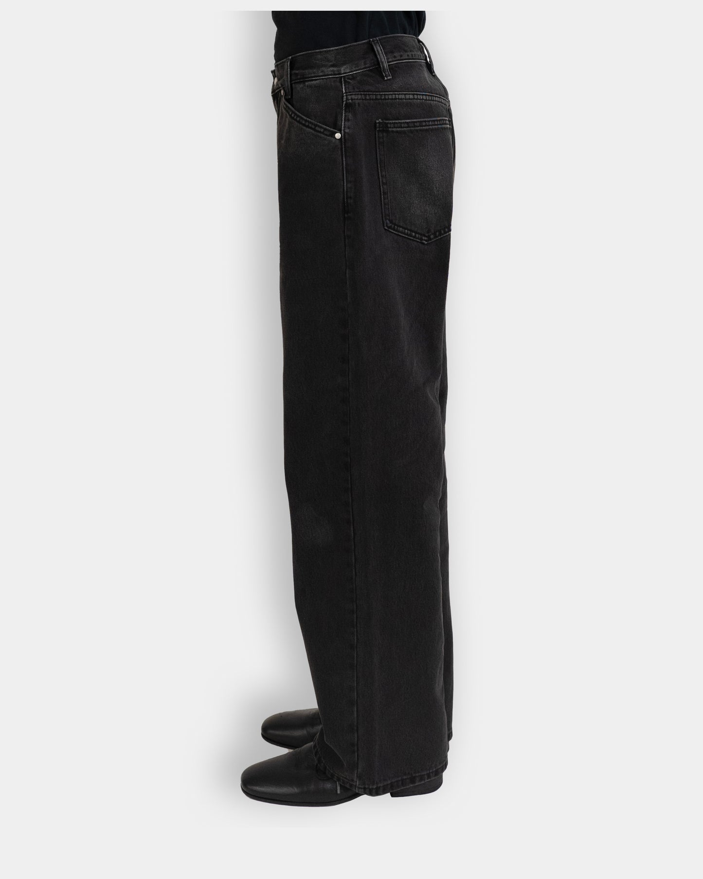 DYED BLACK DENIM