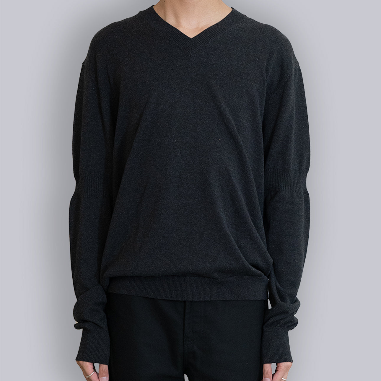 DOMANI V-NECK SWEATER